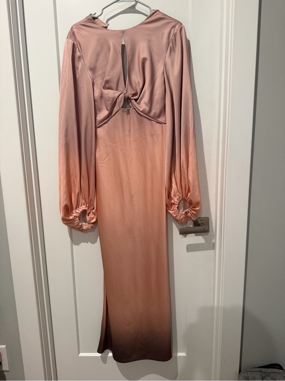 Elegant Satin Ombre Long Sleeve Midi Dress - Blush Pink